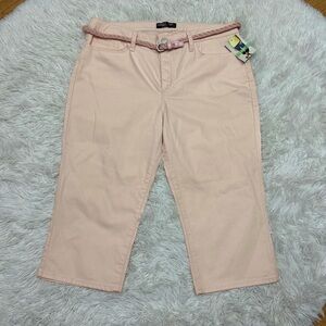 NWT. Lee Rider Pink Capris Size 16